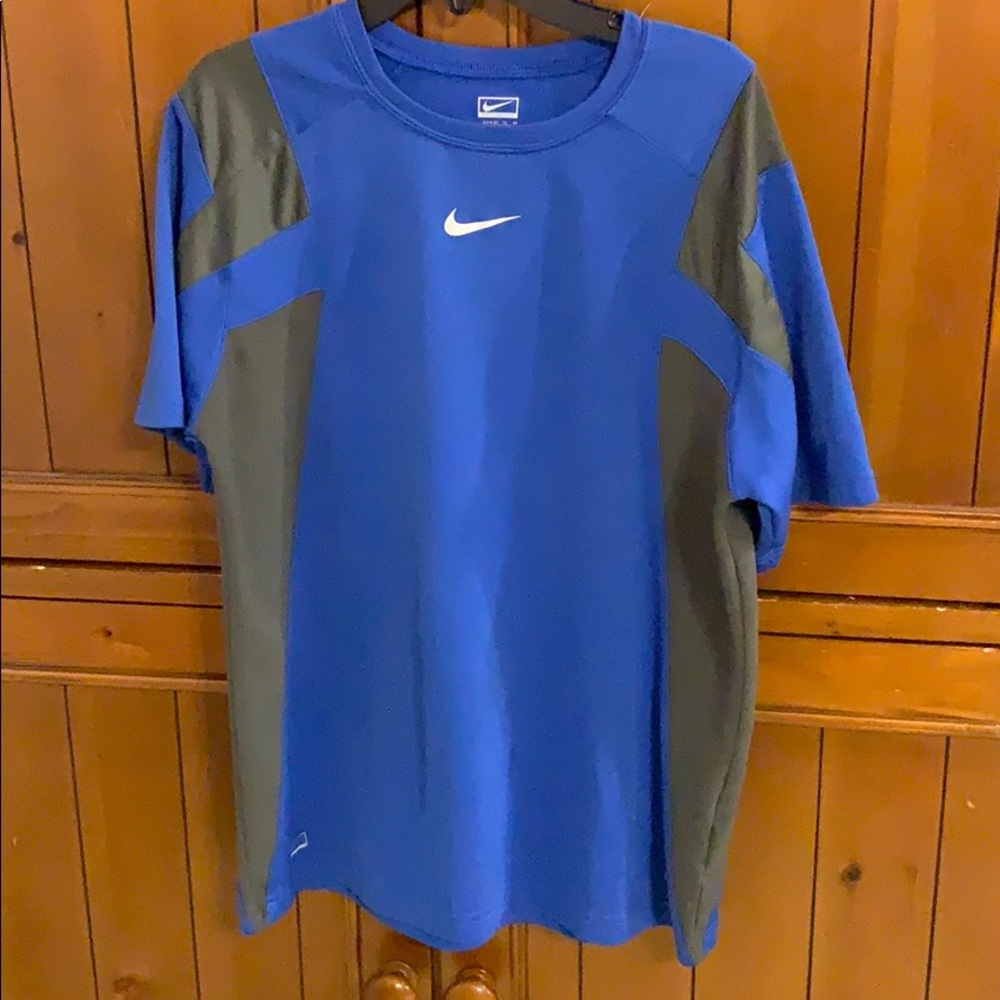 Nike T-Shirt